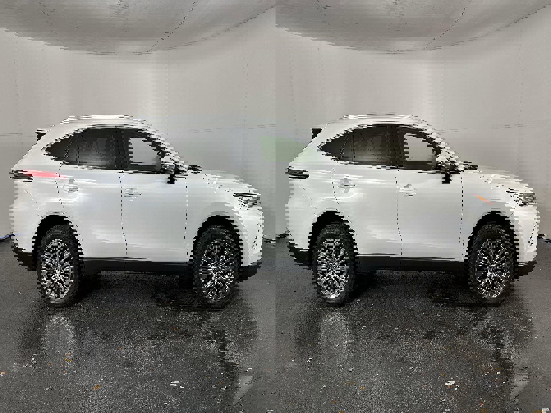 Used 2023 Toyota Venza Limited image 13