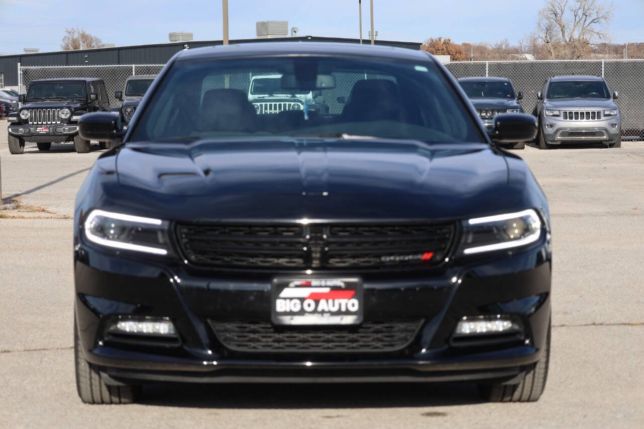 Used 2022 Dodge Charger SXT w/ Blacktop Package image 5