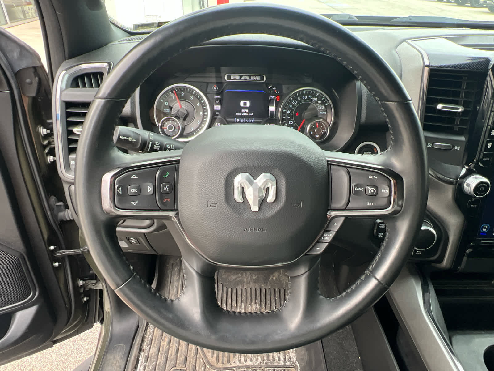 Used 2021 RAM 1500 Big Horn w/ Built-to-serve Edition image 17