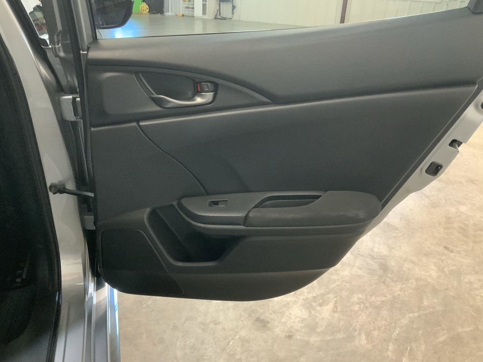 Used 2018 Honda Civic Sport image 28