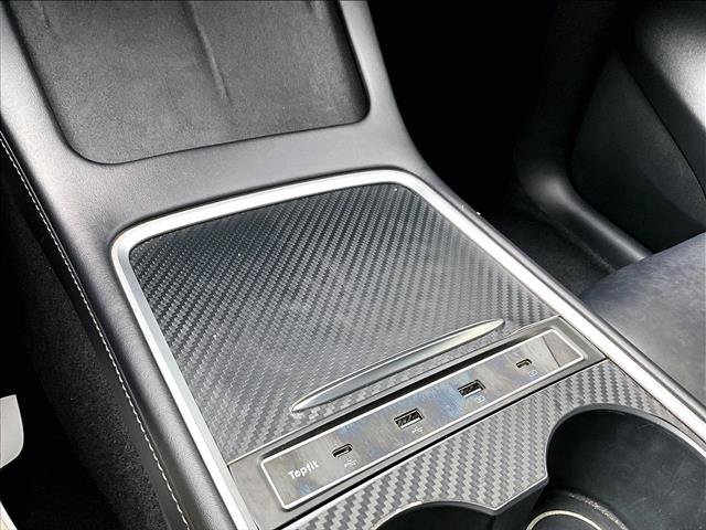 Used 2022 Tesla Model Y Performance AWD/4WD image 23