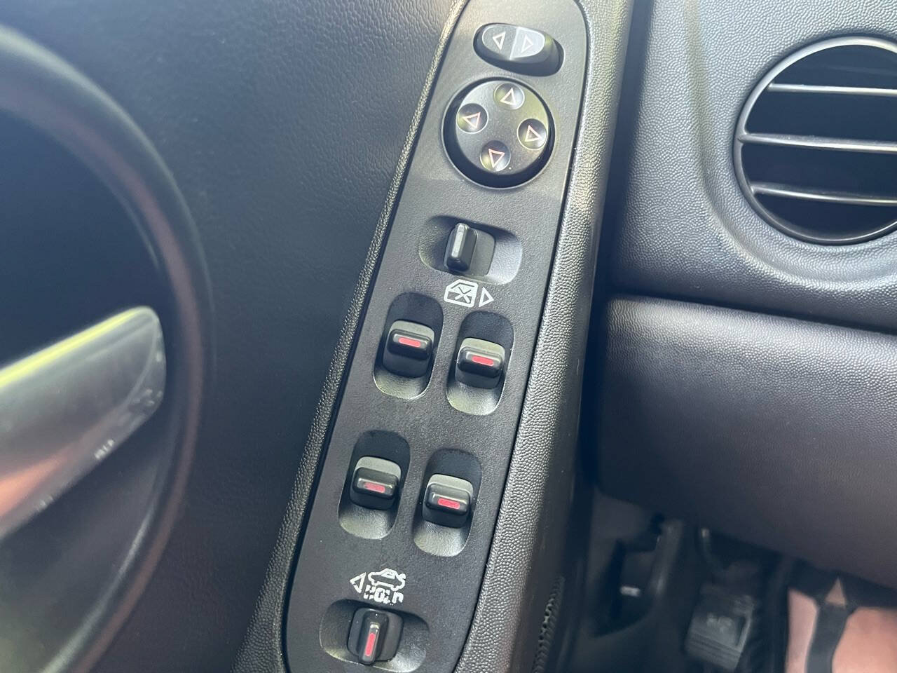 Used 2007 Pontiac Grand Prix FWD image 26