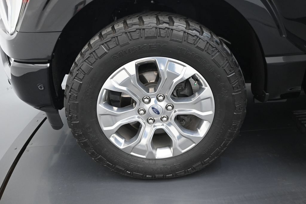 Used 2021 Ford F150 Platinum w/ Equipment Group 701A High AWD/4WD image 27