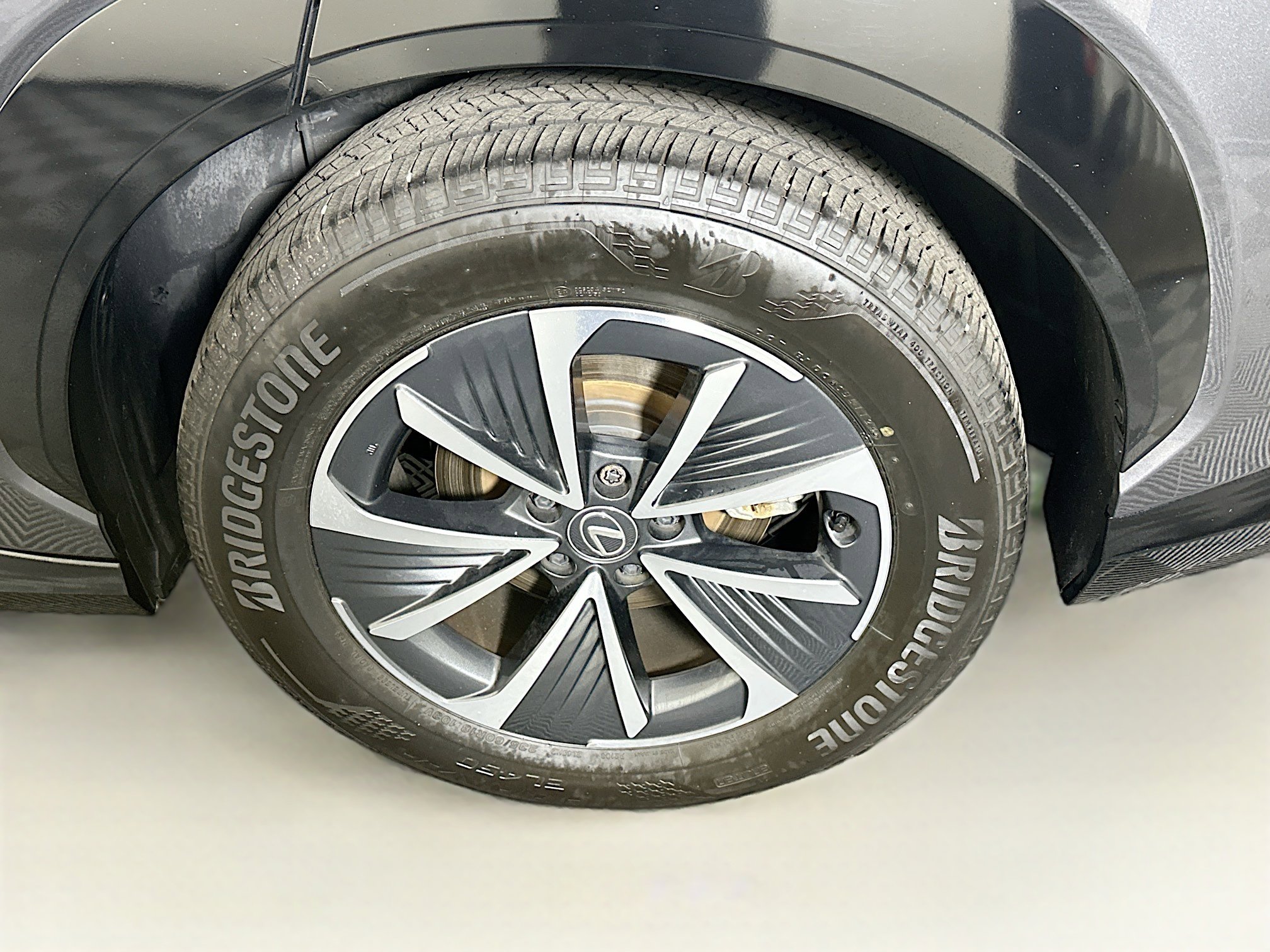 Used 2024 Lexus RZ 300e Premium w/ Accessory Package (Z1) FWD image 11