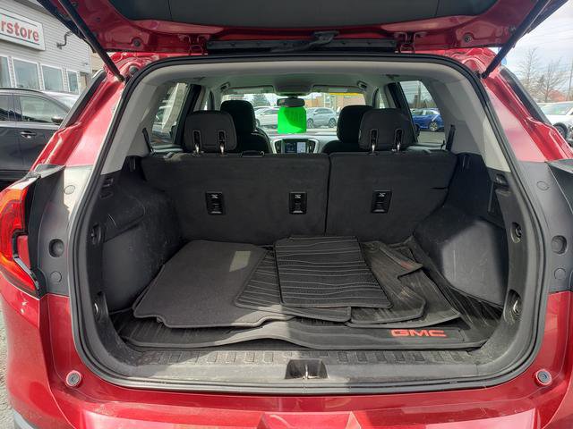 Used 2018 GMC Terrain SLE w/ Driver Convenience Package AWD/4WD image 5