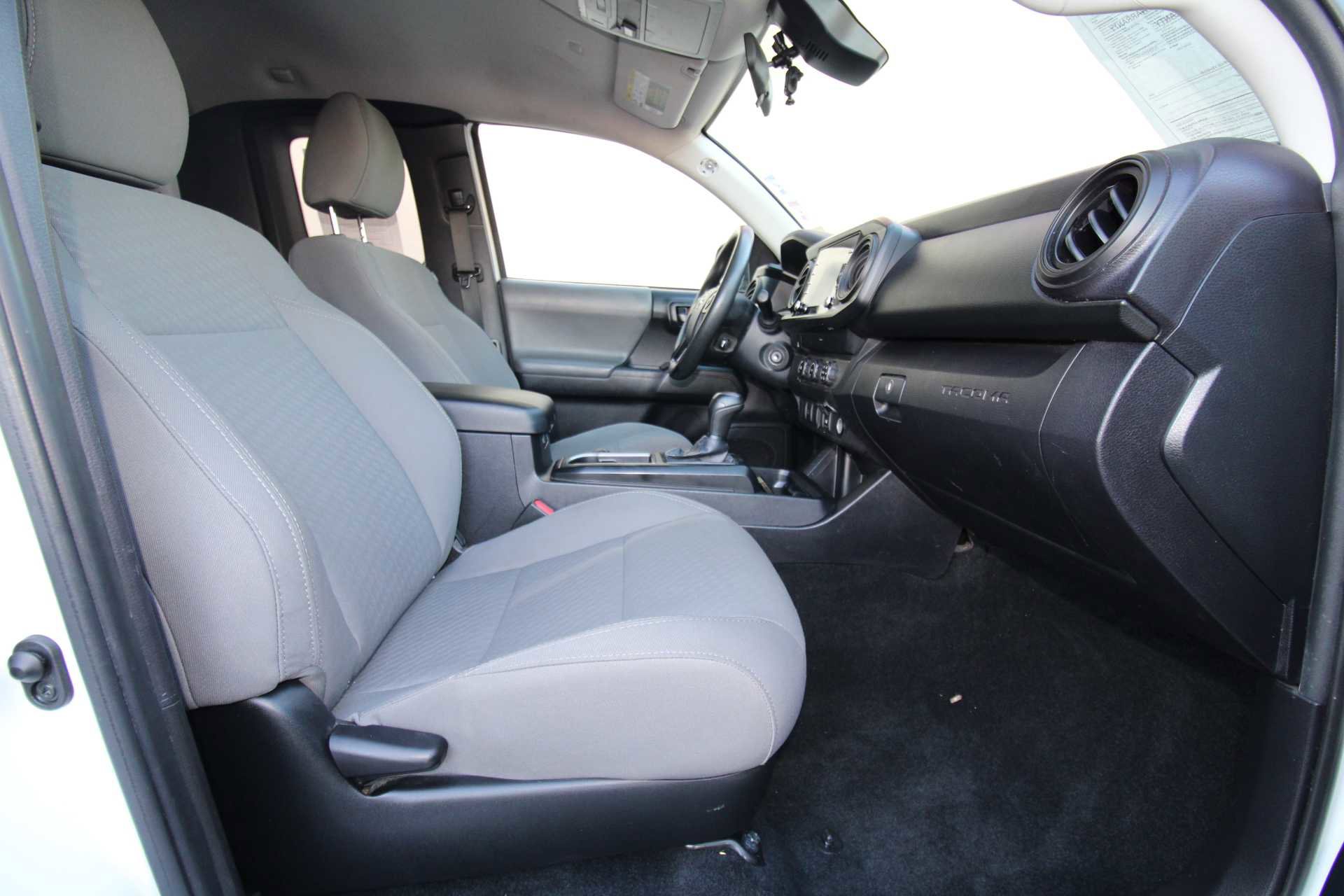 Used 2020 Toyota Tacoma SR image 48