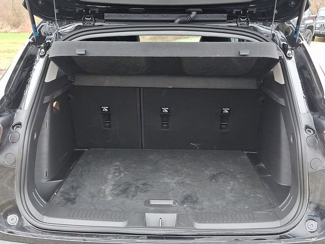 Used 2026 Chevrolet Trax LT w/ Driver Confidence Package image 27