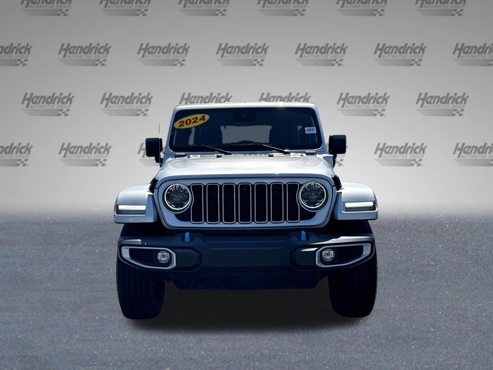 Used 2024 Jeep Wrangler Sahara w/ Technology Group image 3