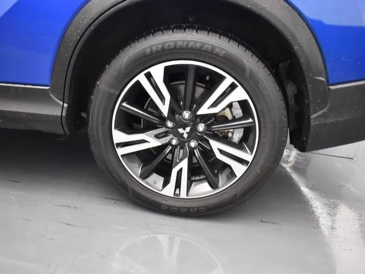 Used 2024 Mitsubishi Eclipse Cross SE image 36