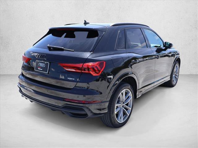 Used 2023 Audi Q3 2.0T Premium w/ Black Optic Sport Package AWD/4WD image 5