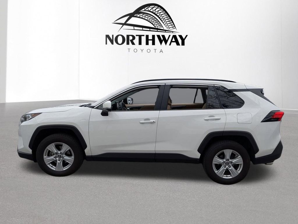 Used 2019 Toyota RAV4 XLE w/ Convenience Package AWD/4WD image 7