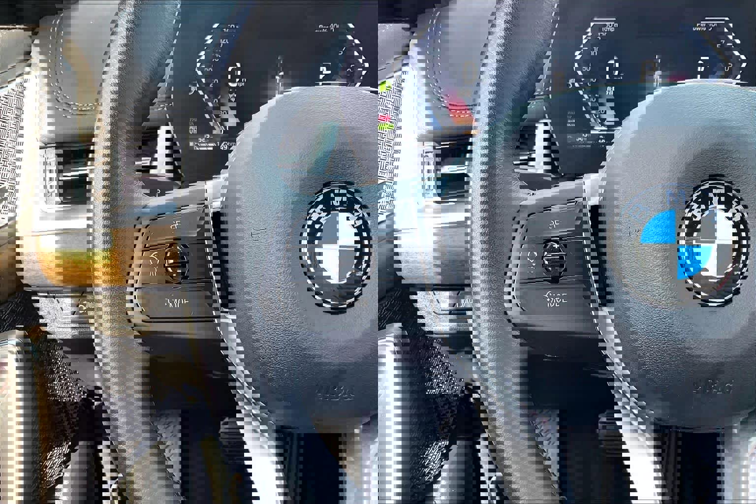 Used 2024 BMW X1 xDrive28i w/ Premium Package image 25