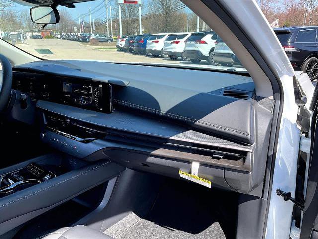 Certified 2025 Nissan Murano SV image 13