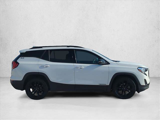 Used 2021 GMC Terrain SLE w/ Driver Convenience Package image 4