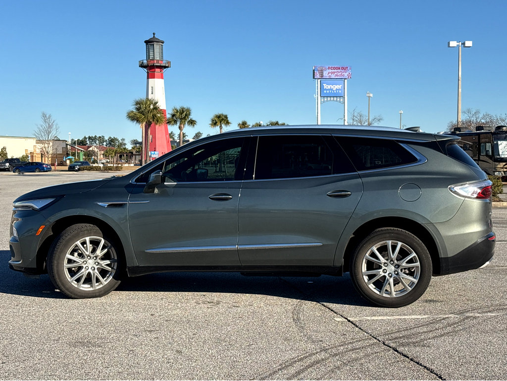 Used 2022 Buick Enclave Premium w/ Experience Buick Package image 25