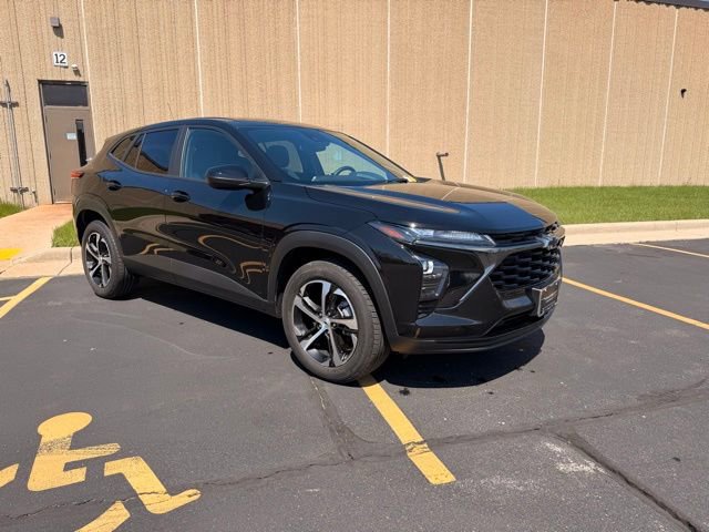 Certified 2024 Chevrolet Trax RS w/ Driver Confidence Package FWD image 8