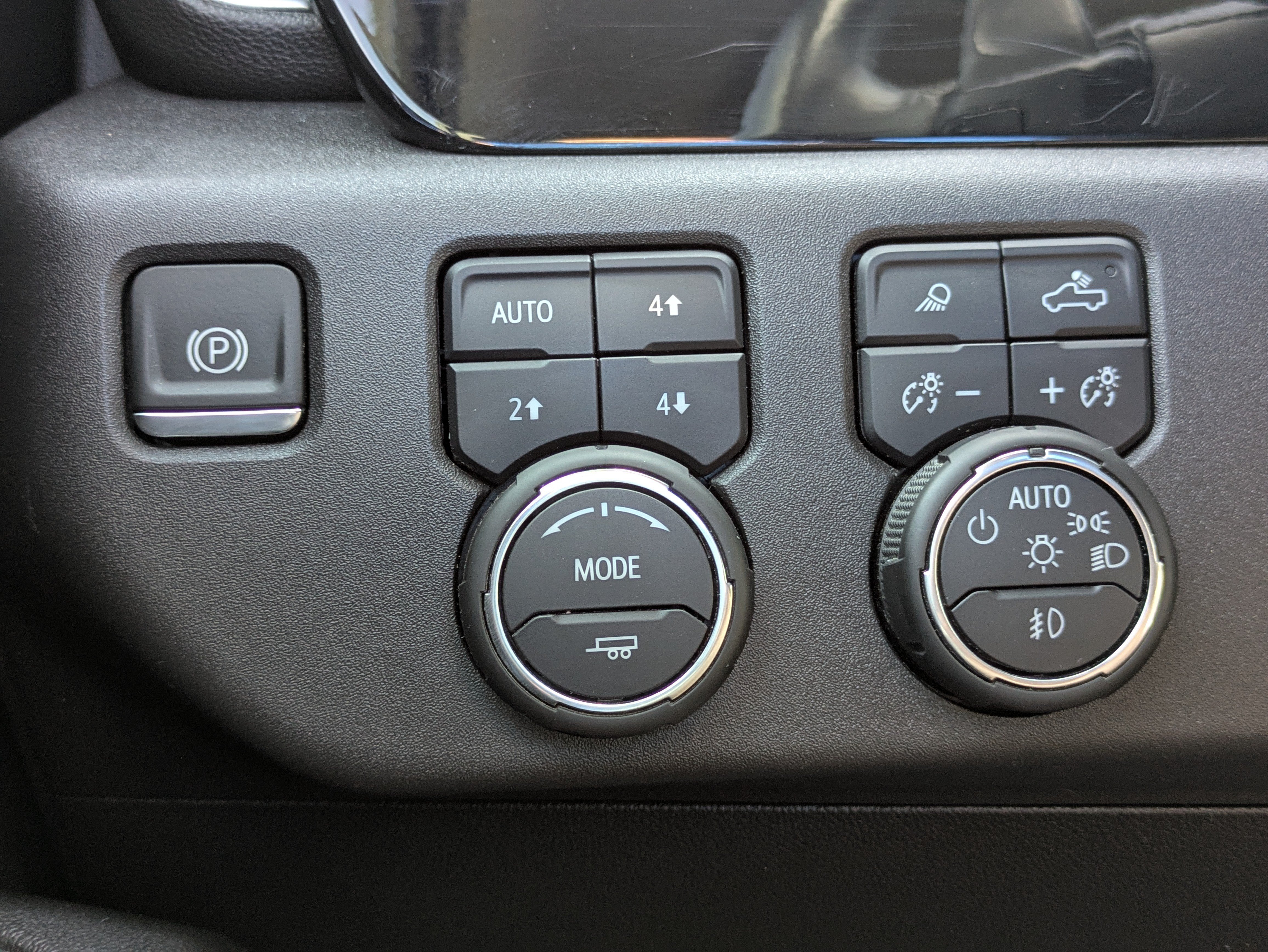 Used 2024 Chevrolet Silverado 1500 LT Trail Boss AWD/4WD image 17