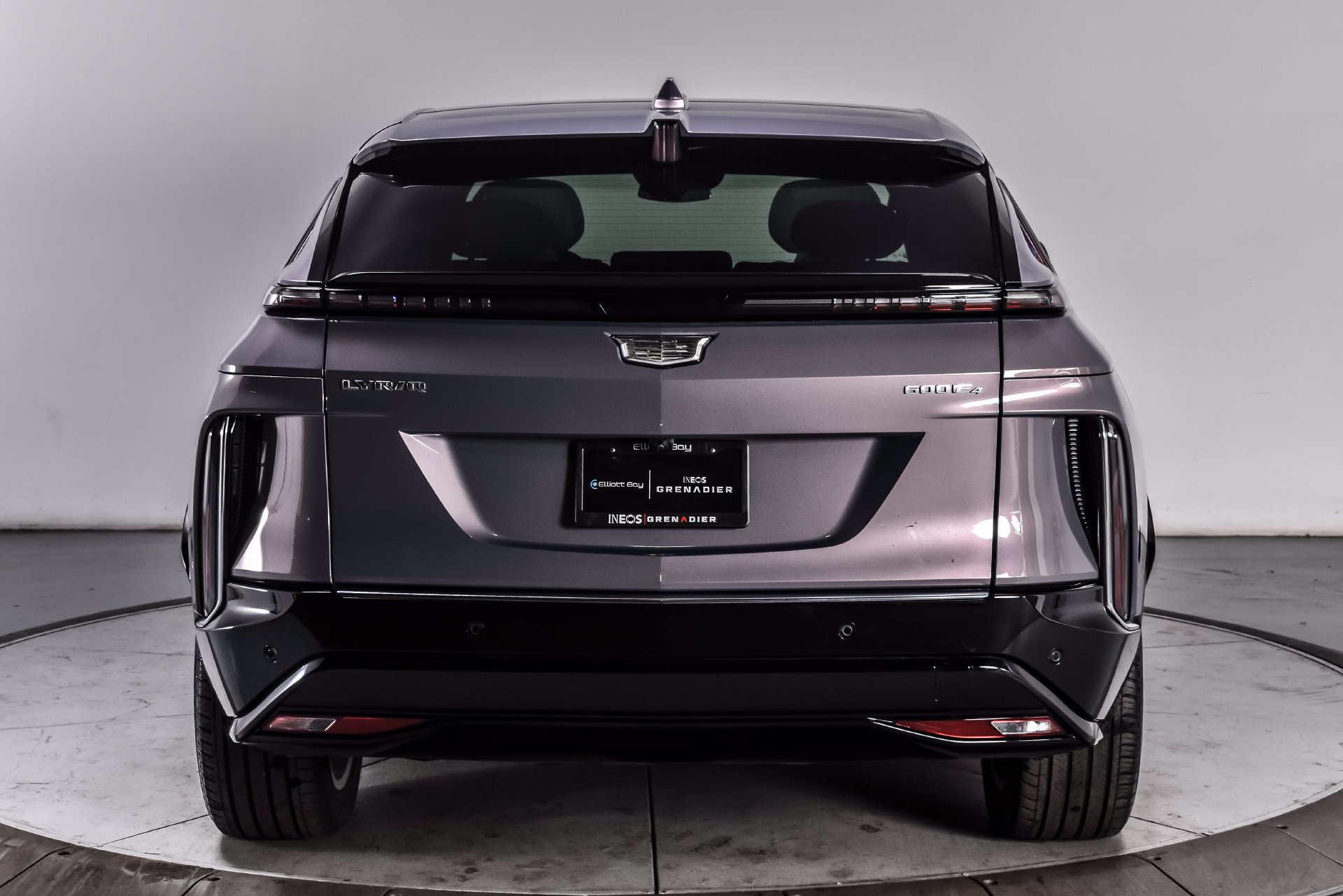Used 2024 Cadillac Lyriq Luxury AWD/4WD image 5
