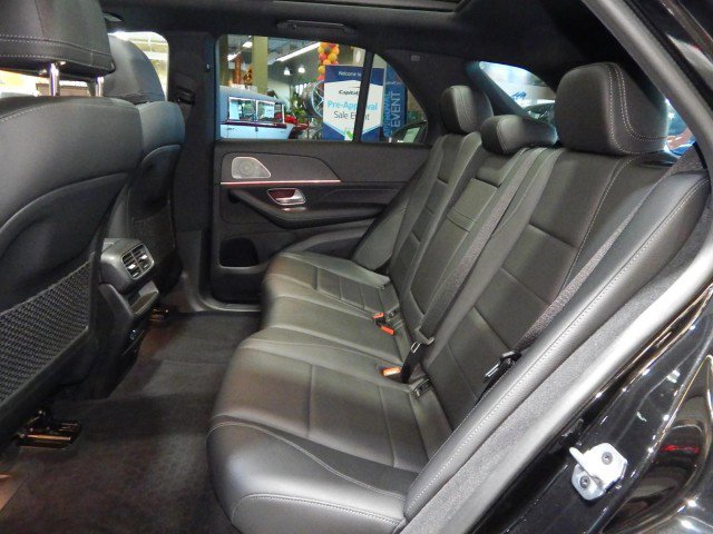 Used 2023 Mercedes-Benz GLE 450 GLE 450 AWD w/ AMG Line Exterior image 33