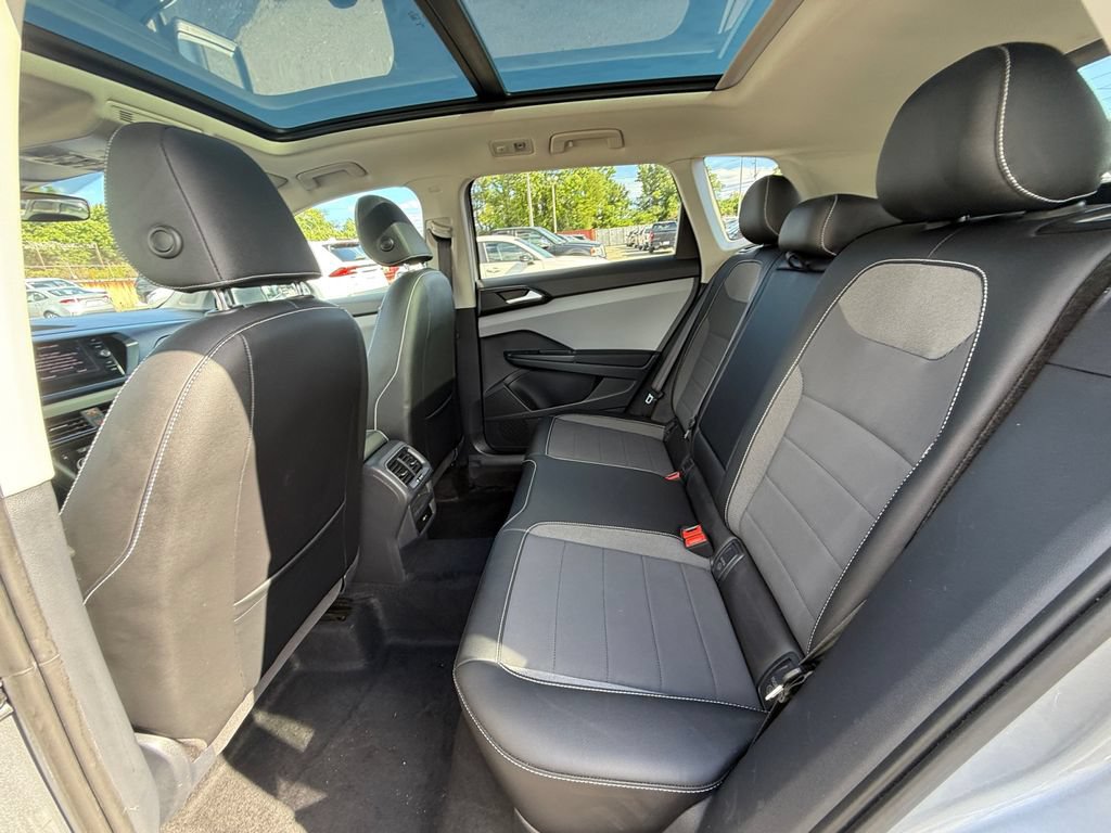 Used 2023 Volkswagen Taos SE AWD/4WD image 24