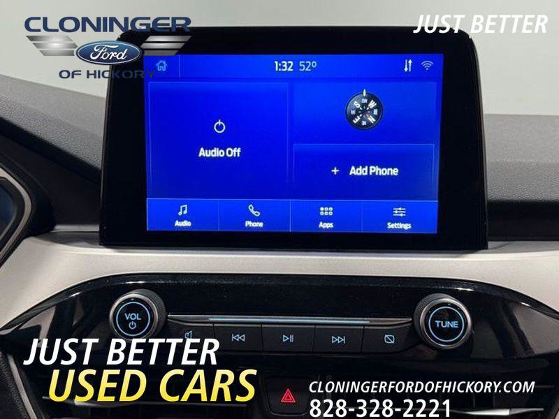 Used 2020 Ford Escape SE image 25
