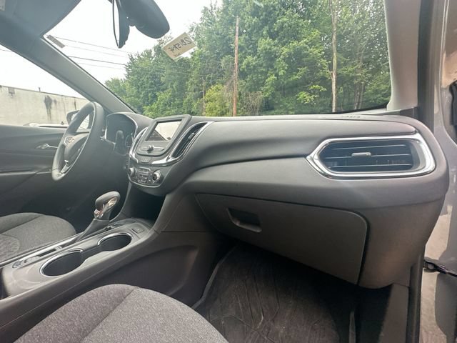 Used 2024 Chevrolet Equinox LT w/ LPO, Floor Liner Package FWD image 32
