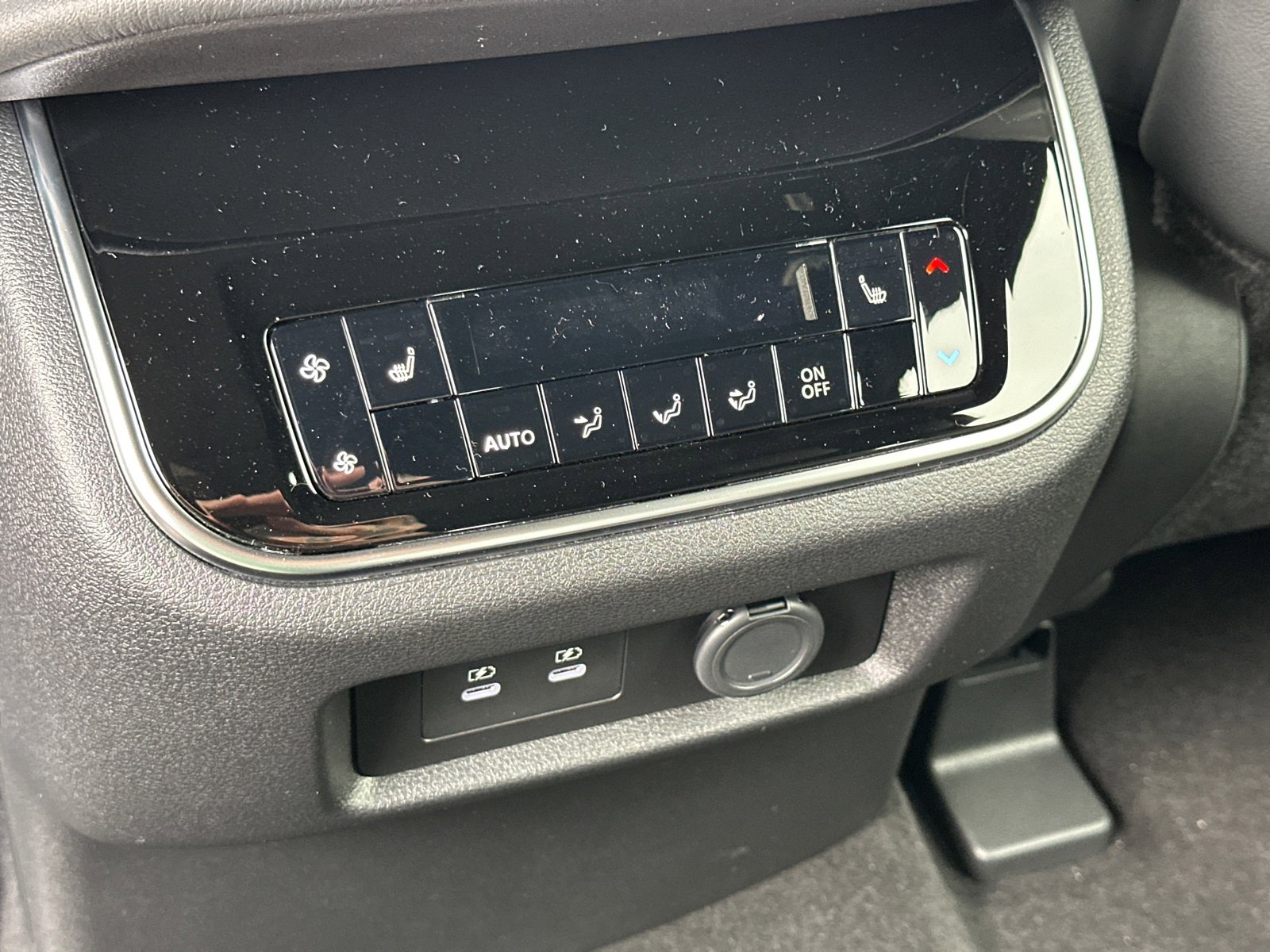 New 2026 Nissan Armada Platinum Reserve image 25