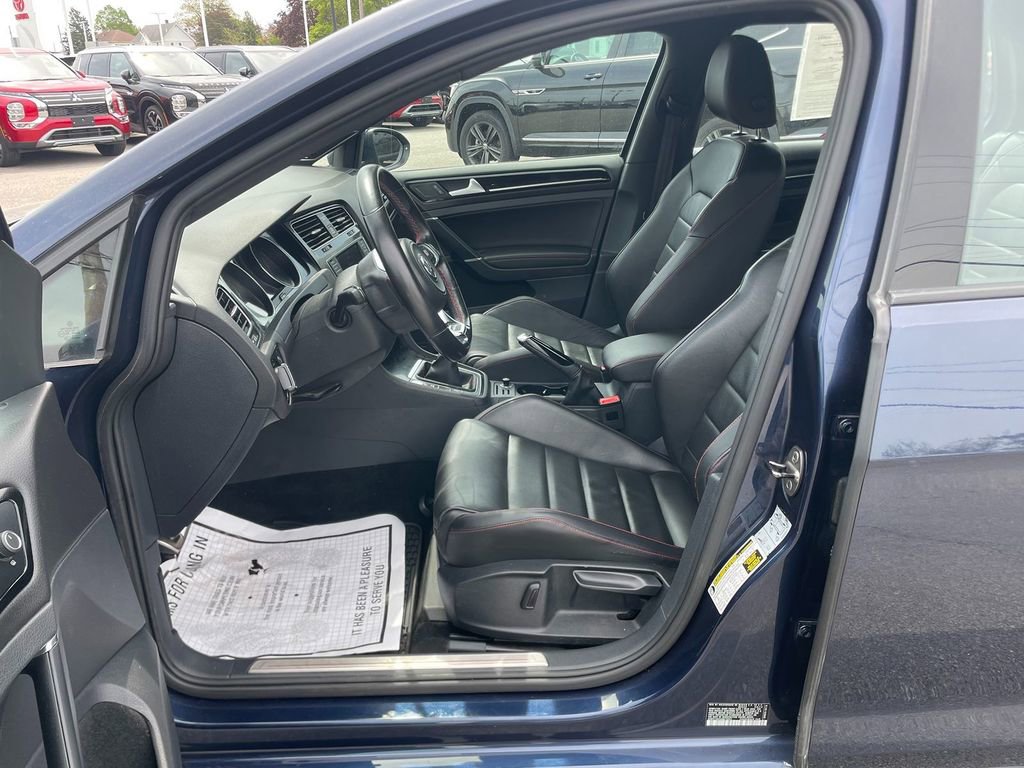 Used 2016 Volkswagen GTI SE FWD image 12