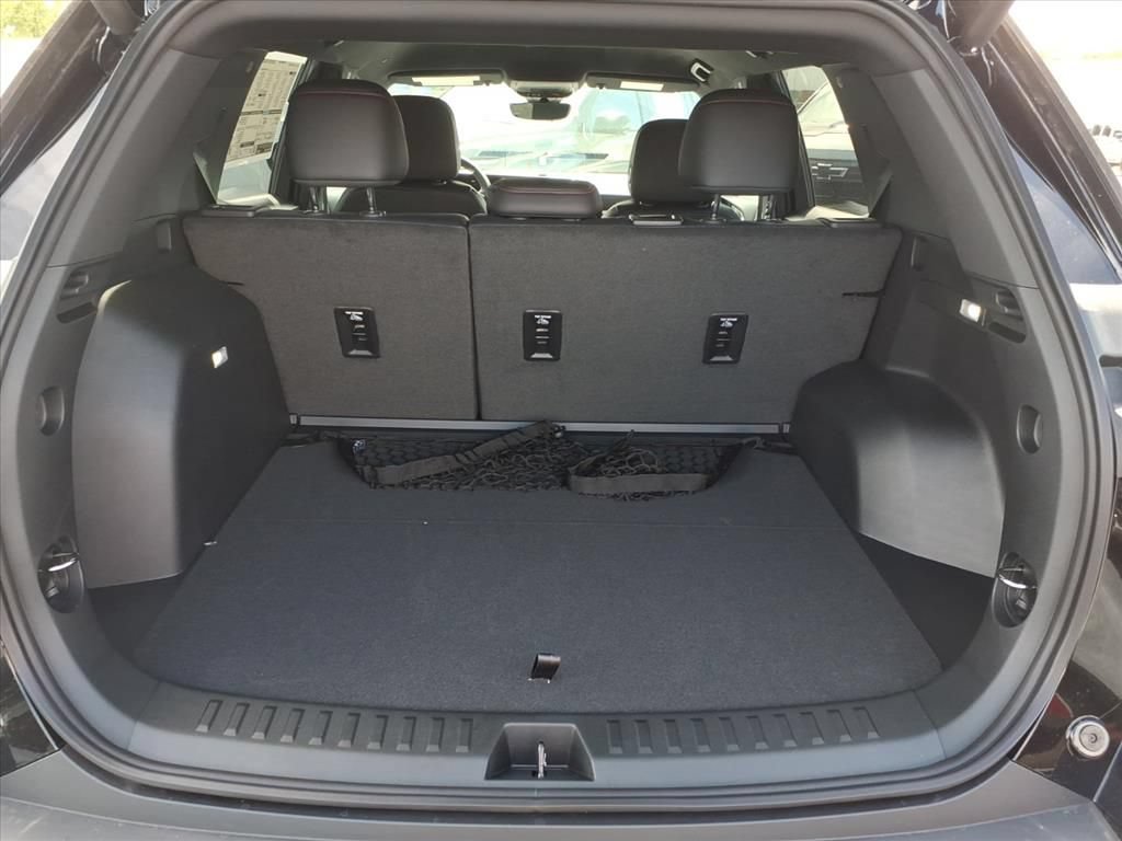 New 2027 Chevrolet Equinox RS w/ Safety and Technology Package FWD image 15