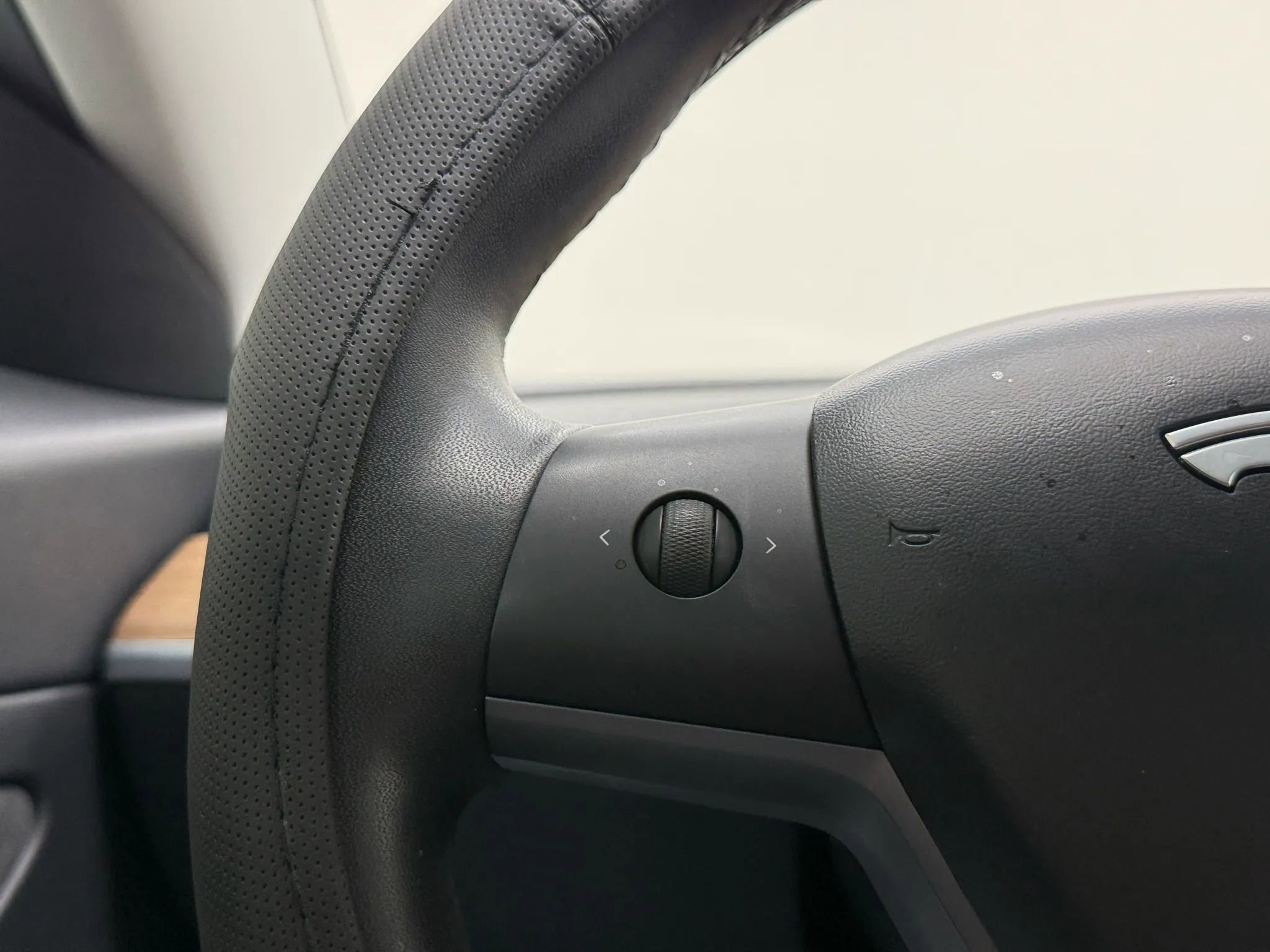 Used 2020 Tesla Model 3 image 17