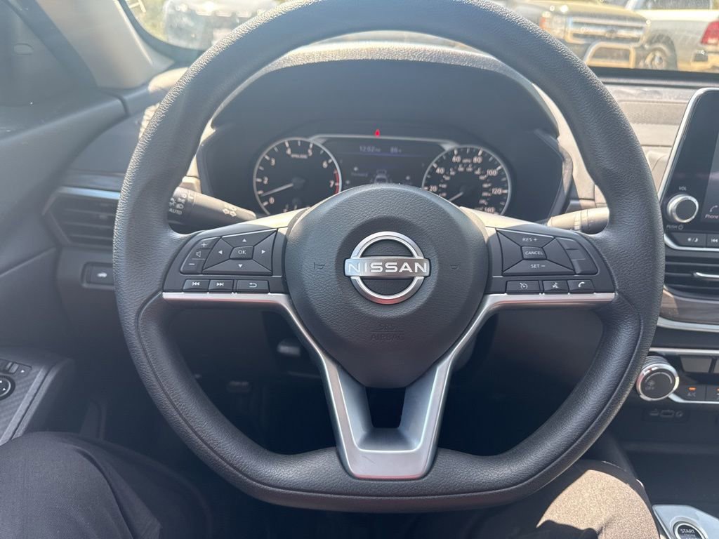 Certified 2025 Nissan Altima 2.5 SV image 17