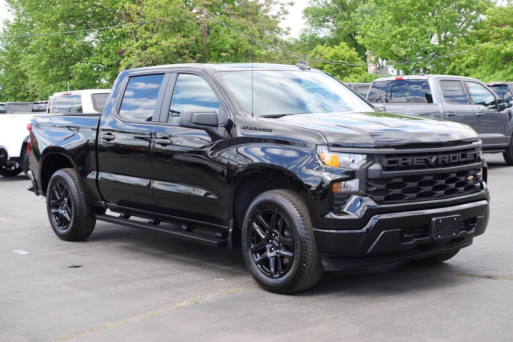 Used 2023 Chevrolet Silverado 1500 Custom AWD/4WD image 5