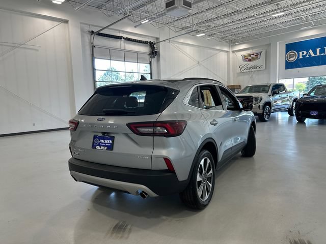 Used 2024 Ford Escape Platinum AWD/4WD image 6