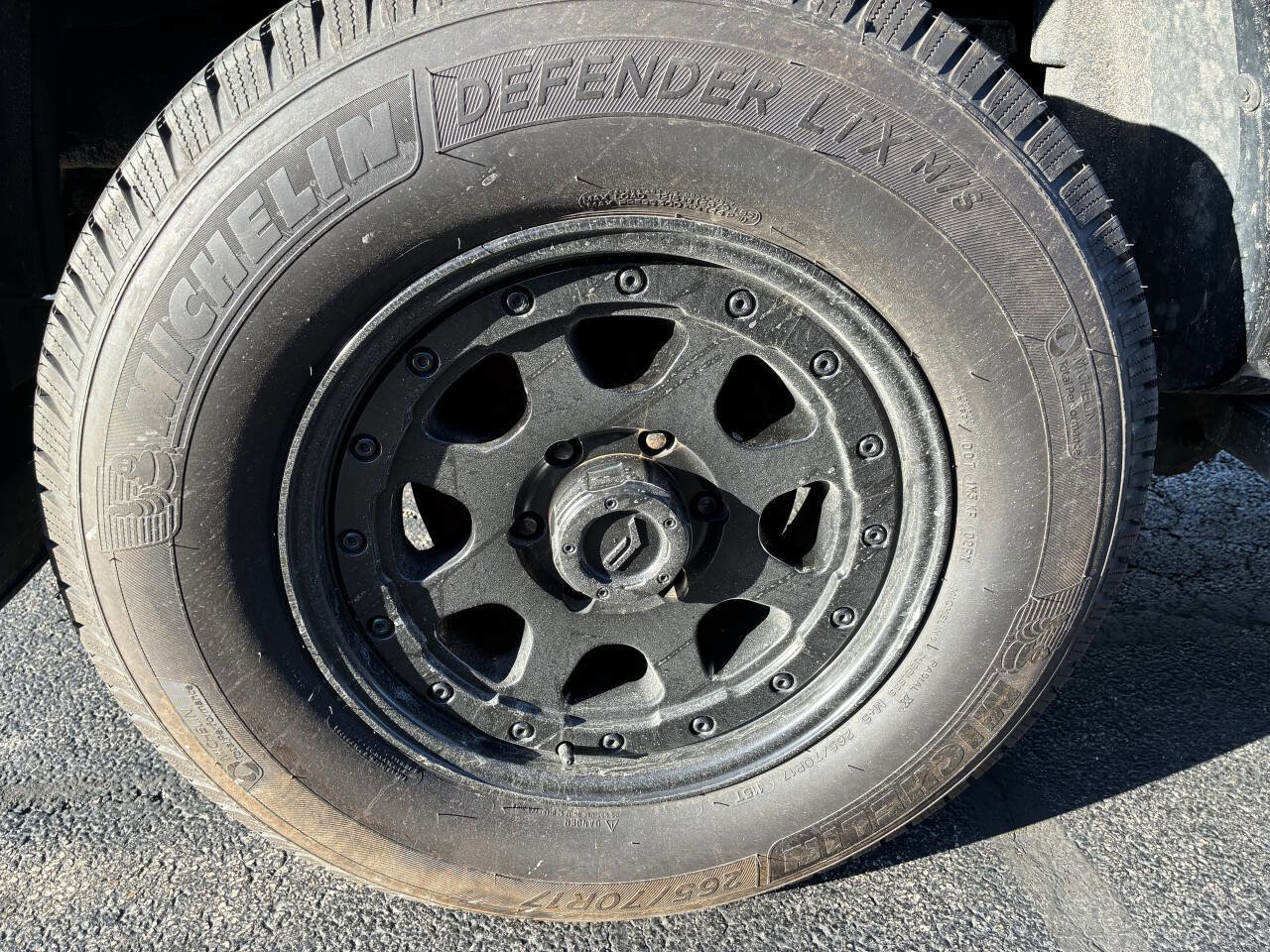 Used 2011 GMC Canyon SLE image 15