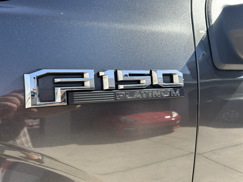 Used 2018 Ford F150 Platinum w/ Equipment Group 701A Luxury AWD/4WD image 11