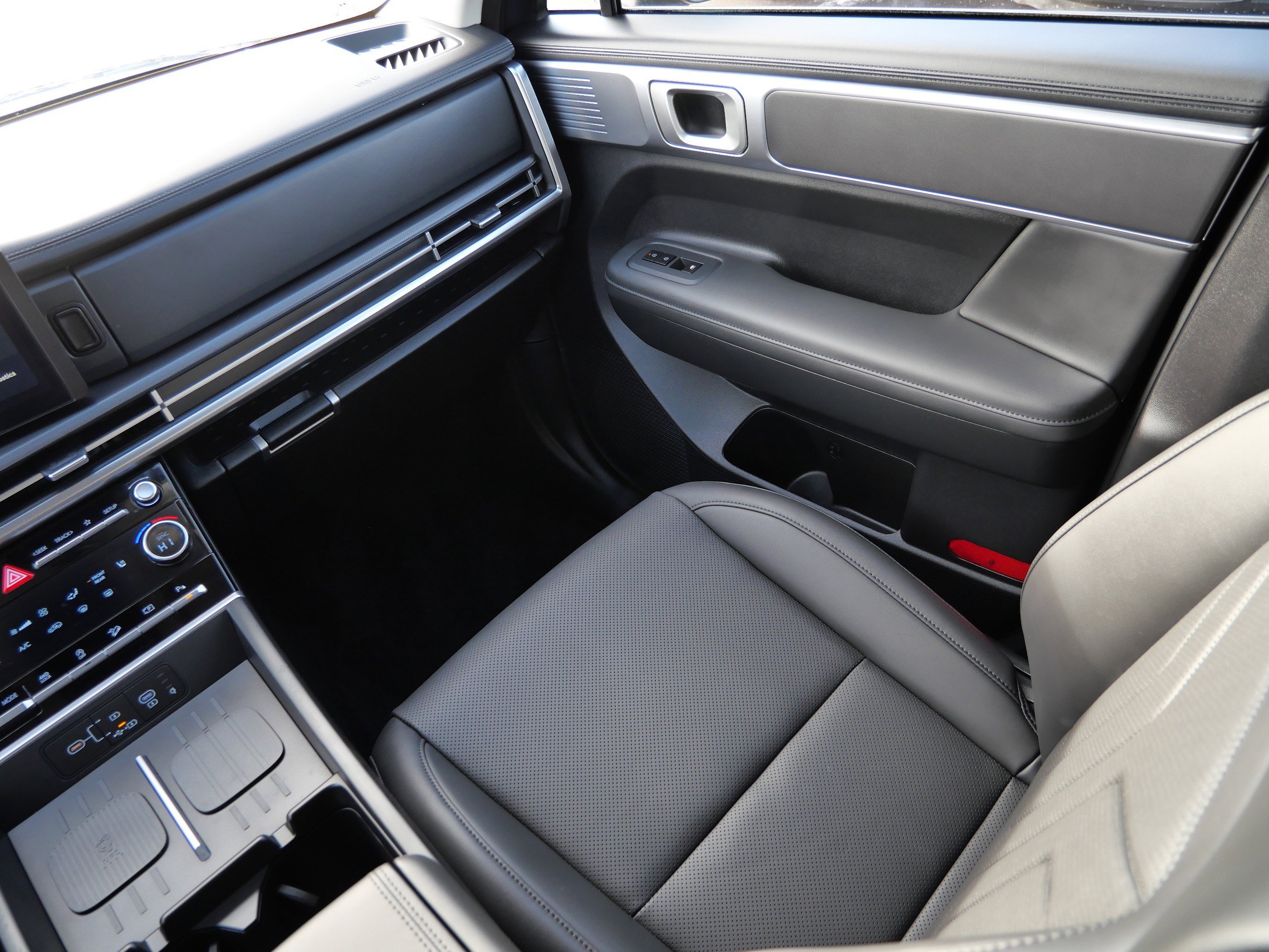 Certified 2026 Hyundai Santa Fe SEL image 11