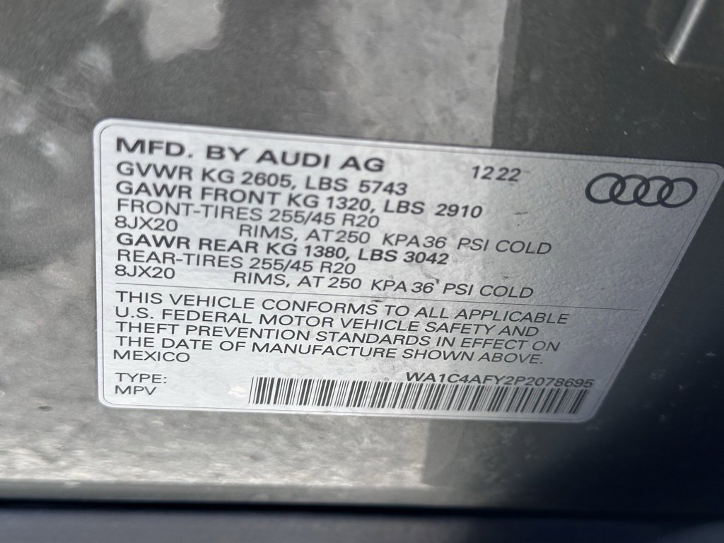 Used 2023 Audi SQ5 Prestige w/ Prestige Package image 21