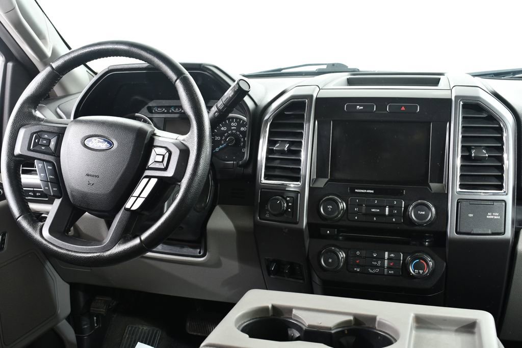 Used 2015 Ford F150 XLT w/ Equipment Group 302A Luxury AWD/4WD image 8