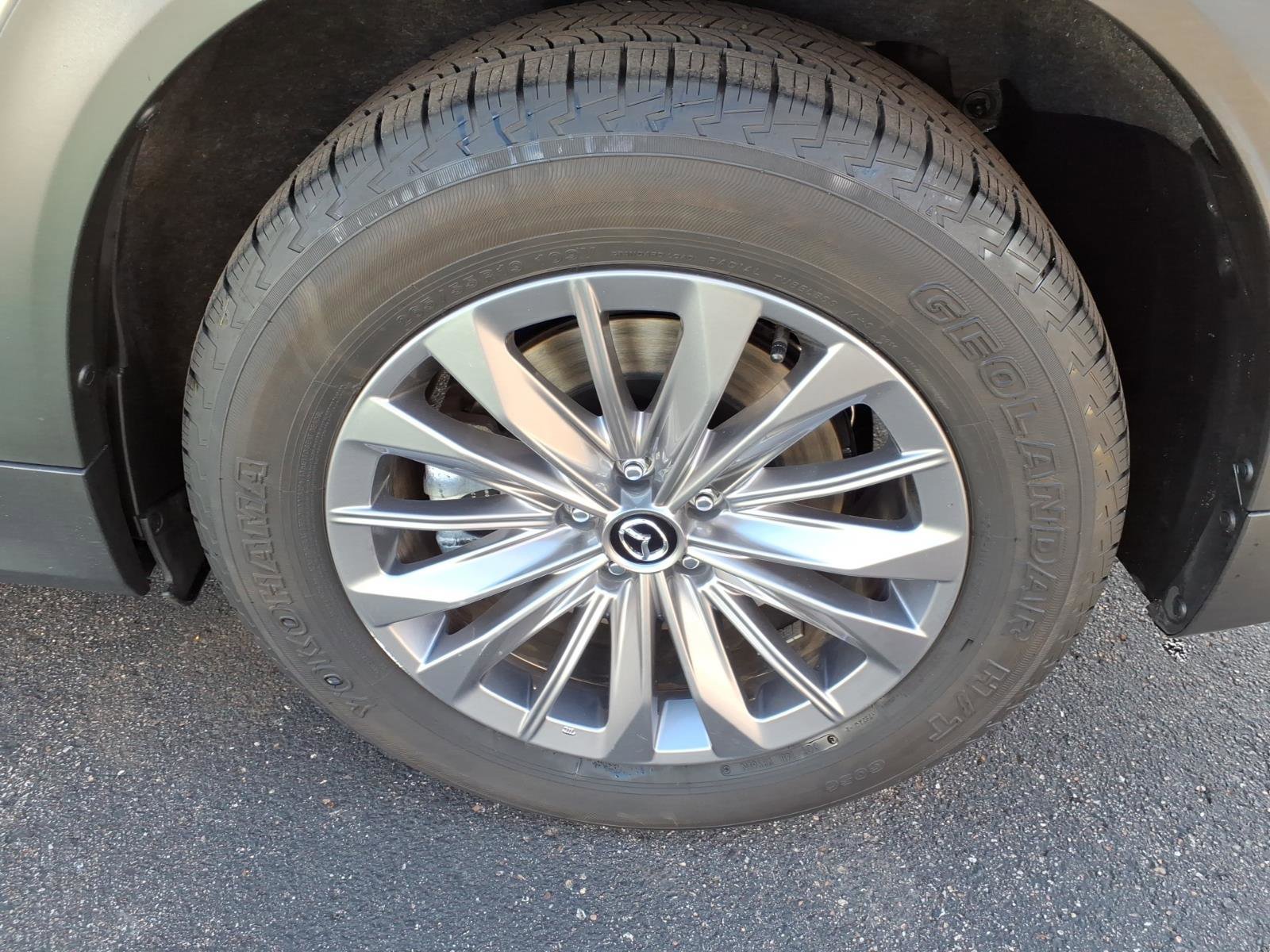 Used 2025 MAZDA CX-90 3.3 Turbo w/ Preferred Package image 15