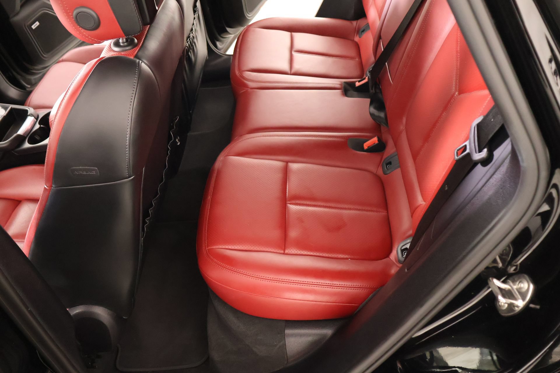 Used 2022 Porsche Macan AWD/4WD image 13