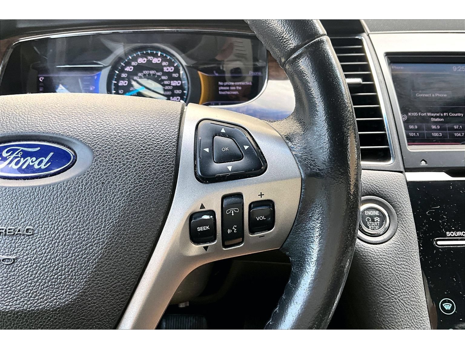 Used 2013 Ford Taurus Limited FWD image 12