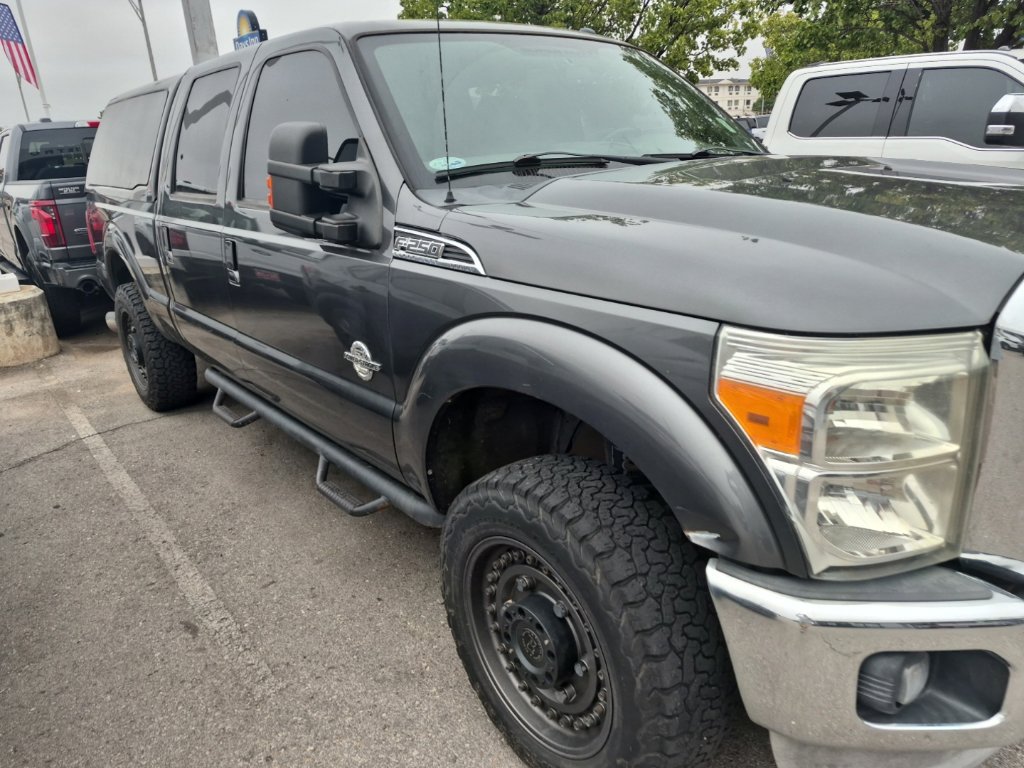 Used 2015 Ford F250 Lariat w/ Lariat Ultimate Package AWD/4WD image 27