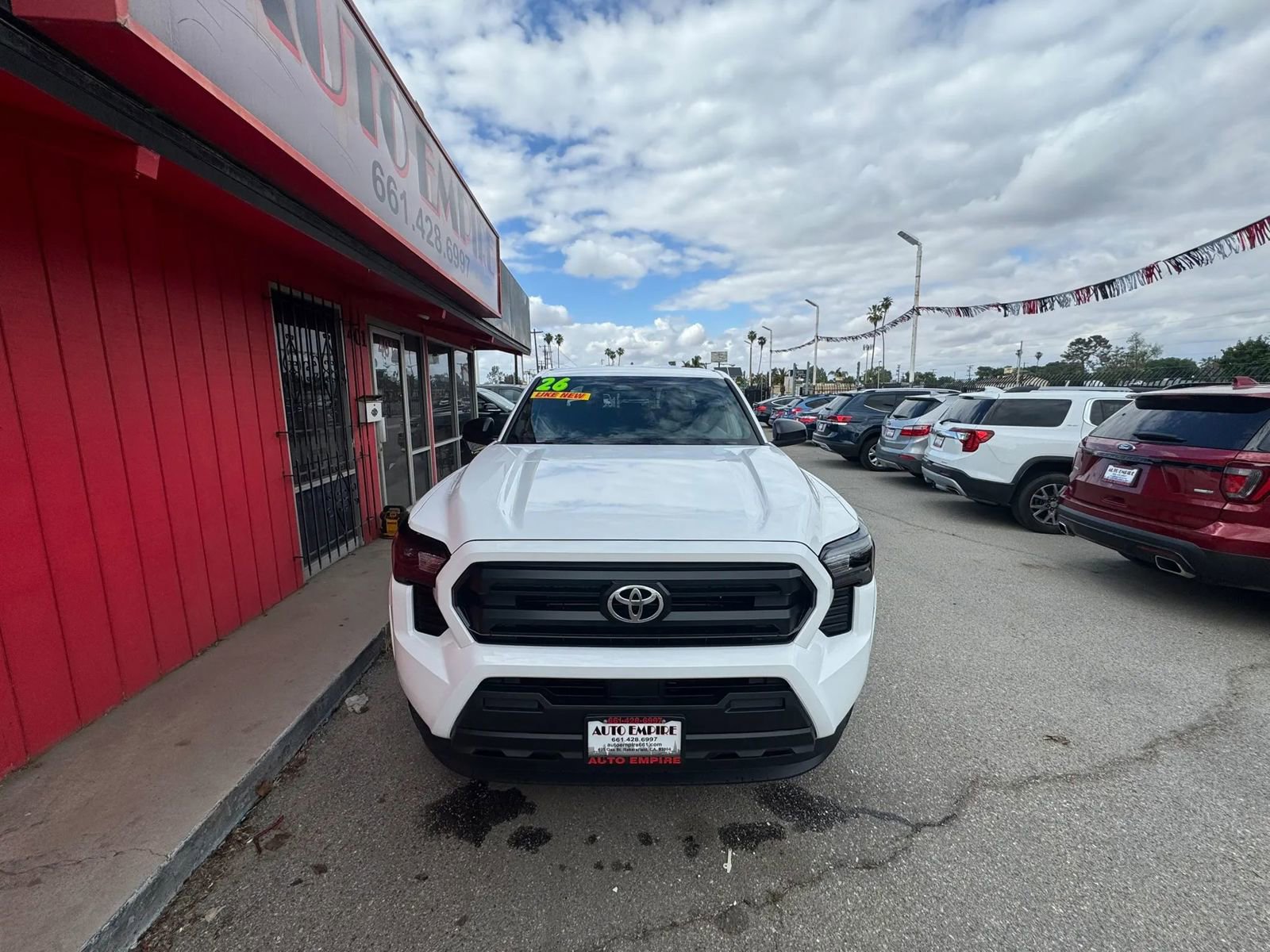 Used 2026 Toyota Tacoma SR image 3