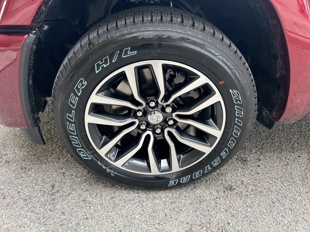 New 2025 RAM 1500 Limited w/ Body Color Bumper Group AWD/4WD image 15