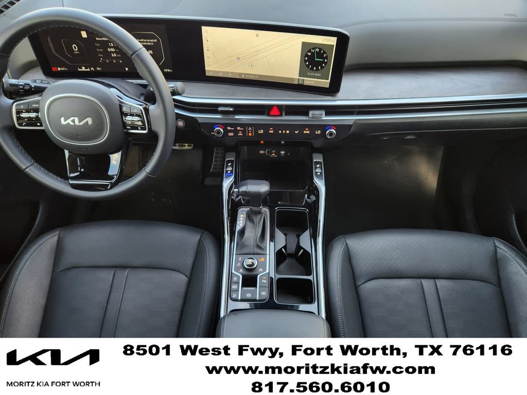 Certified 2025 Kia Sorento SX AWD/4WD image 24
