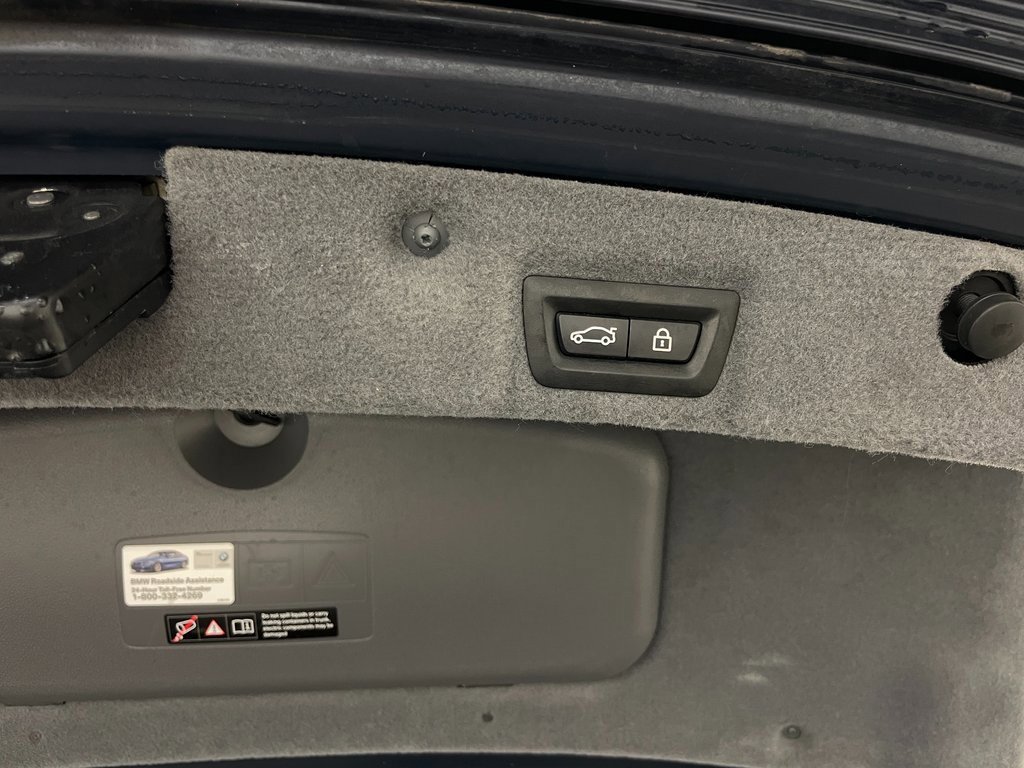 Used 2015 BMW 750Li xDrive image 14