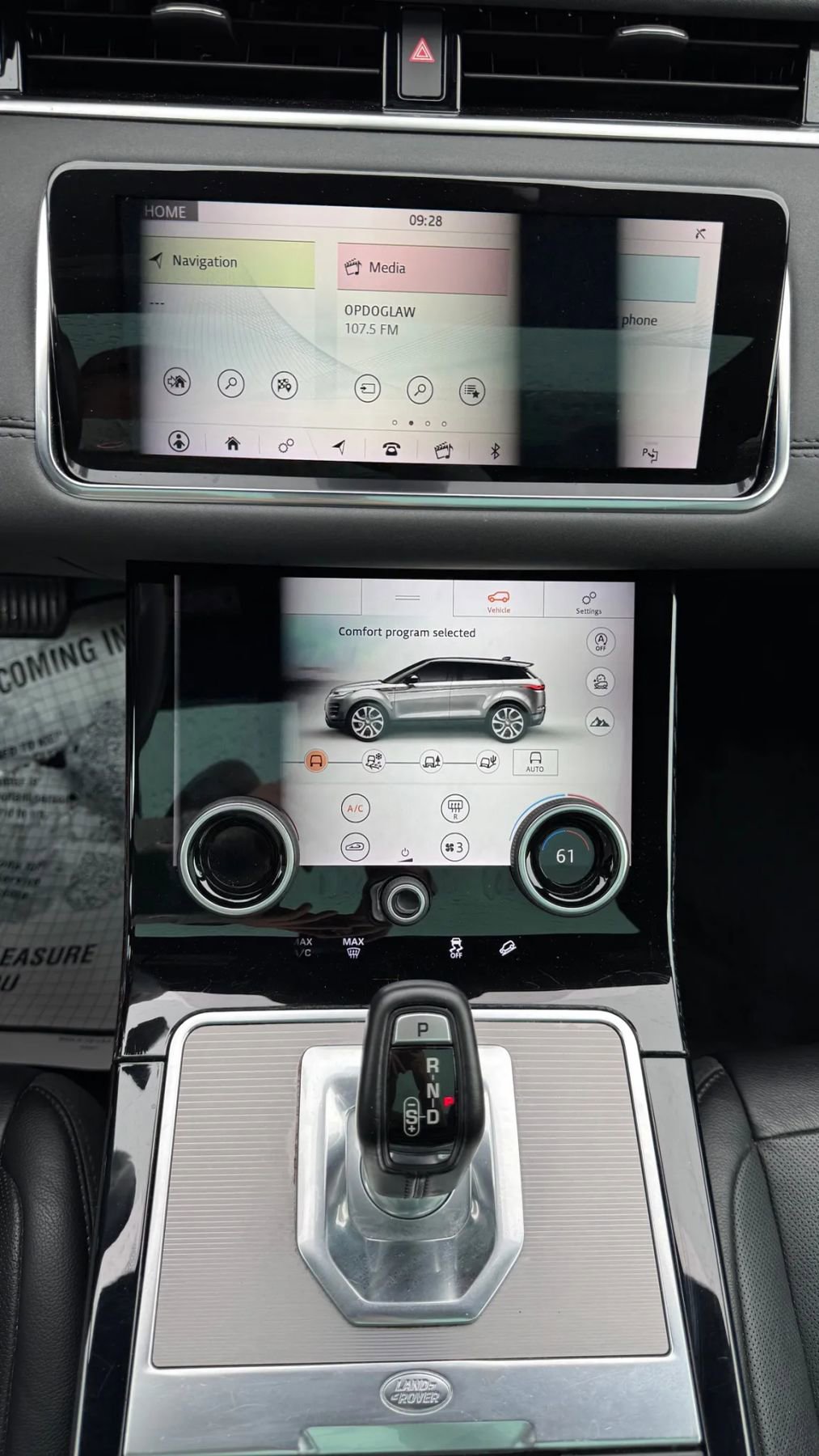 Used 2020 Land Rover Range Rover Evoque SE image 26