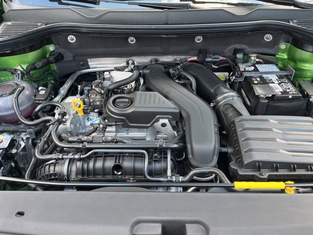 New 2025 Volkswagen Taos SE image 27