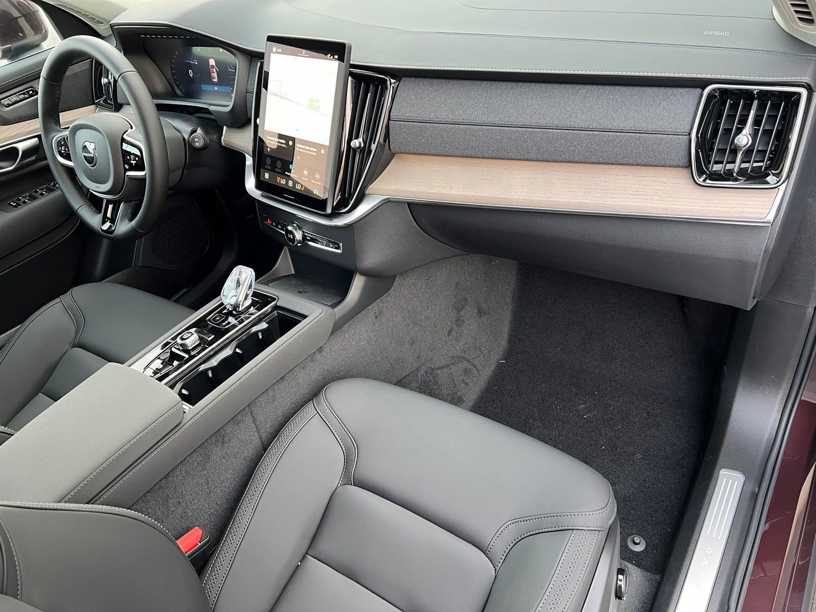 New 2026 Volvo XC90 B6 Plus w/ Protection Package Premier image 20