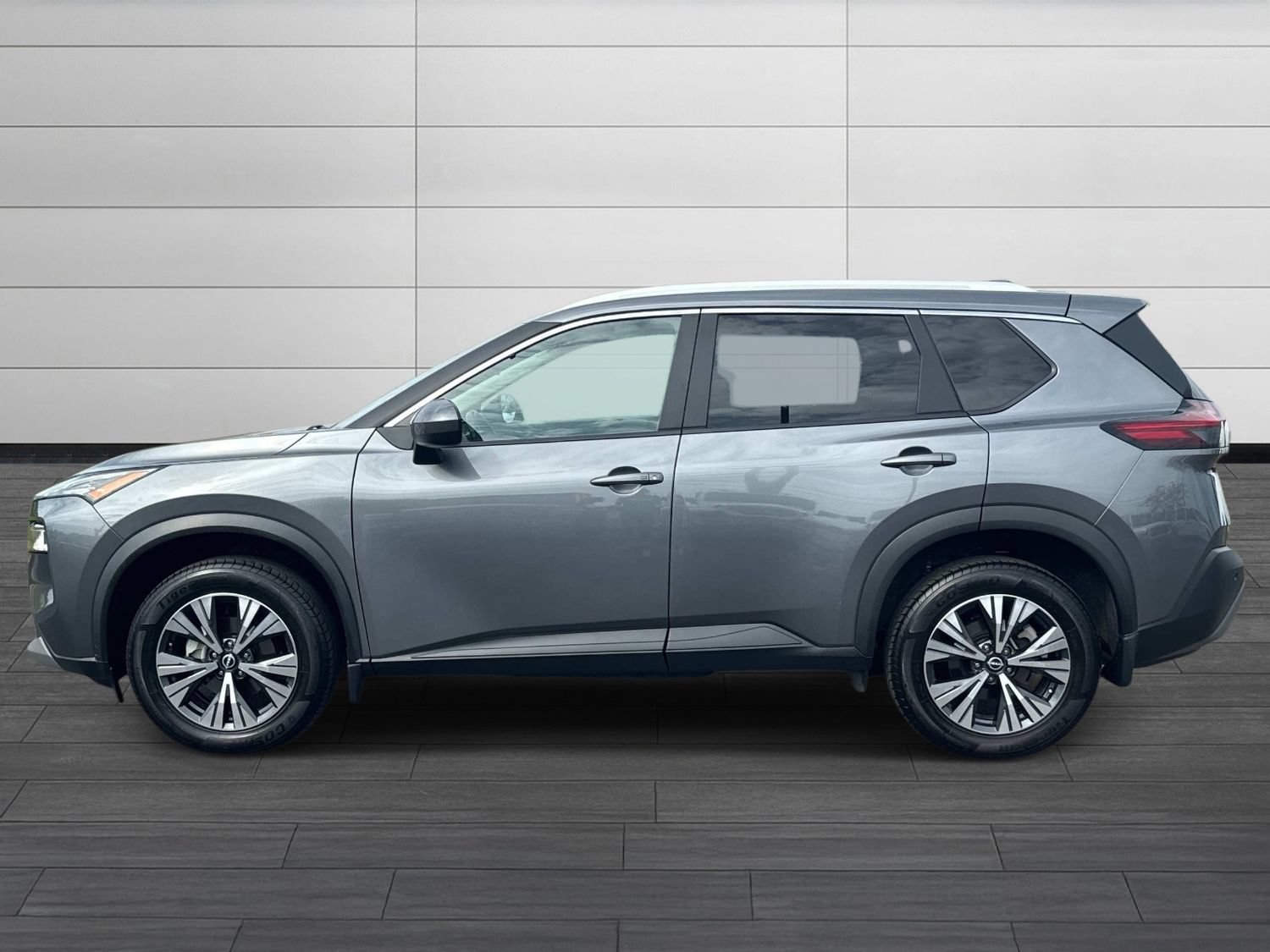 Used 2023 Nissan Rogue SV w/ SV Premium B Package FWD image 9